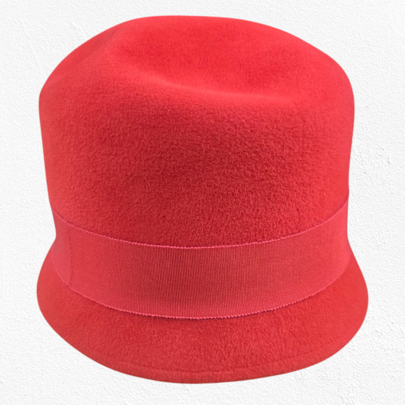 80s Vintage Red Wool Felt Classic Millinery Short Brim The Hat Garden Cloche Hat - Picture 3 of 7